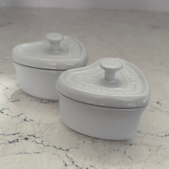 Staub Heart-Shaped Mini Cocottes in White - Picture 5 of 5